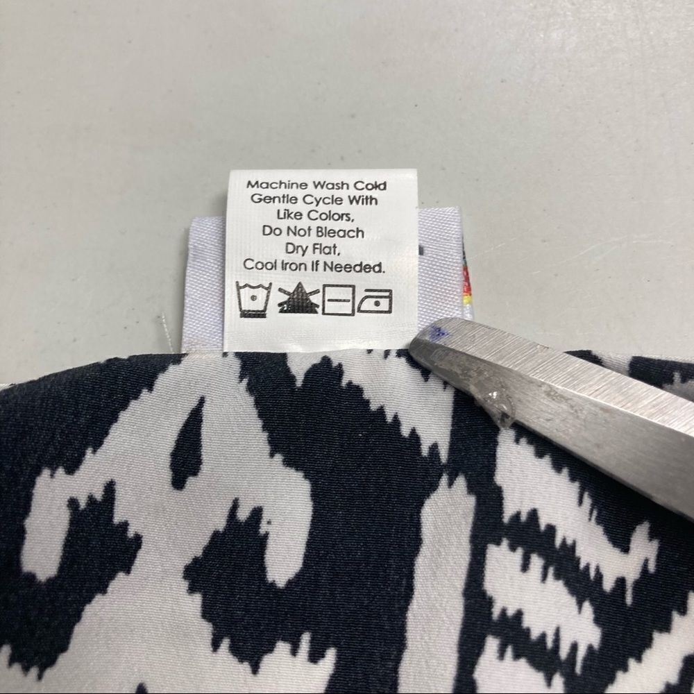 ALL FOR COLOR  Women’s Black & White Geometric Design Fit&Flare Dress Size Small - Picture 5 of 10